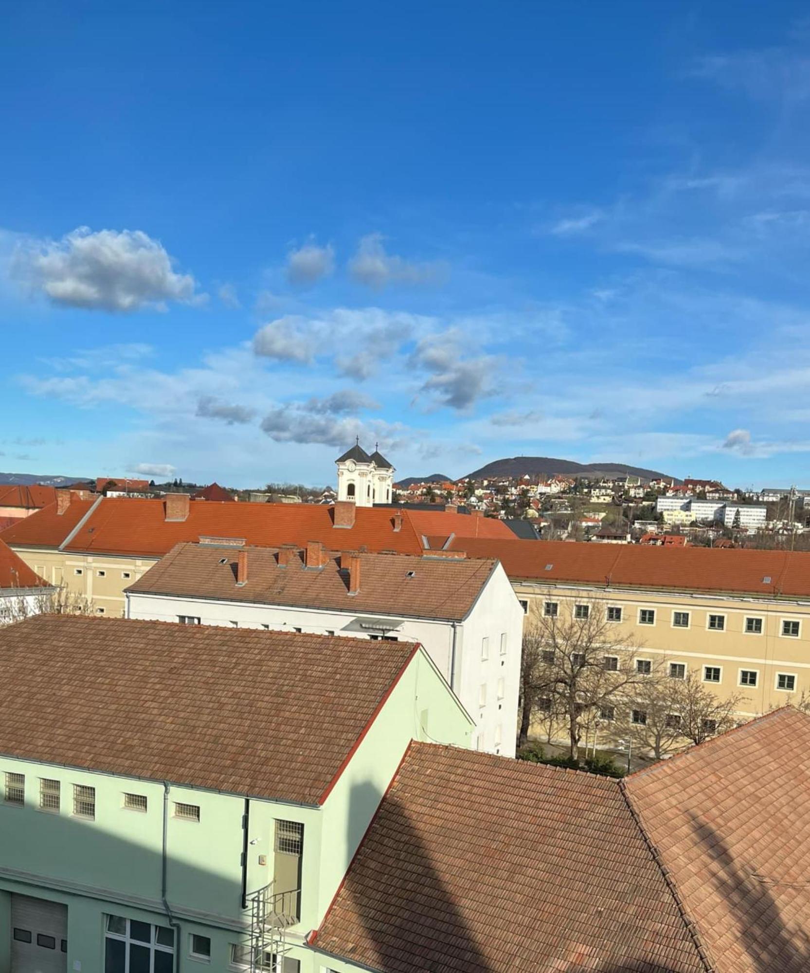 Hellowine Apartman Erlau Exterior foto